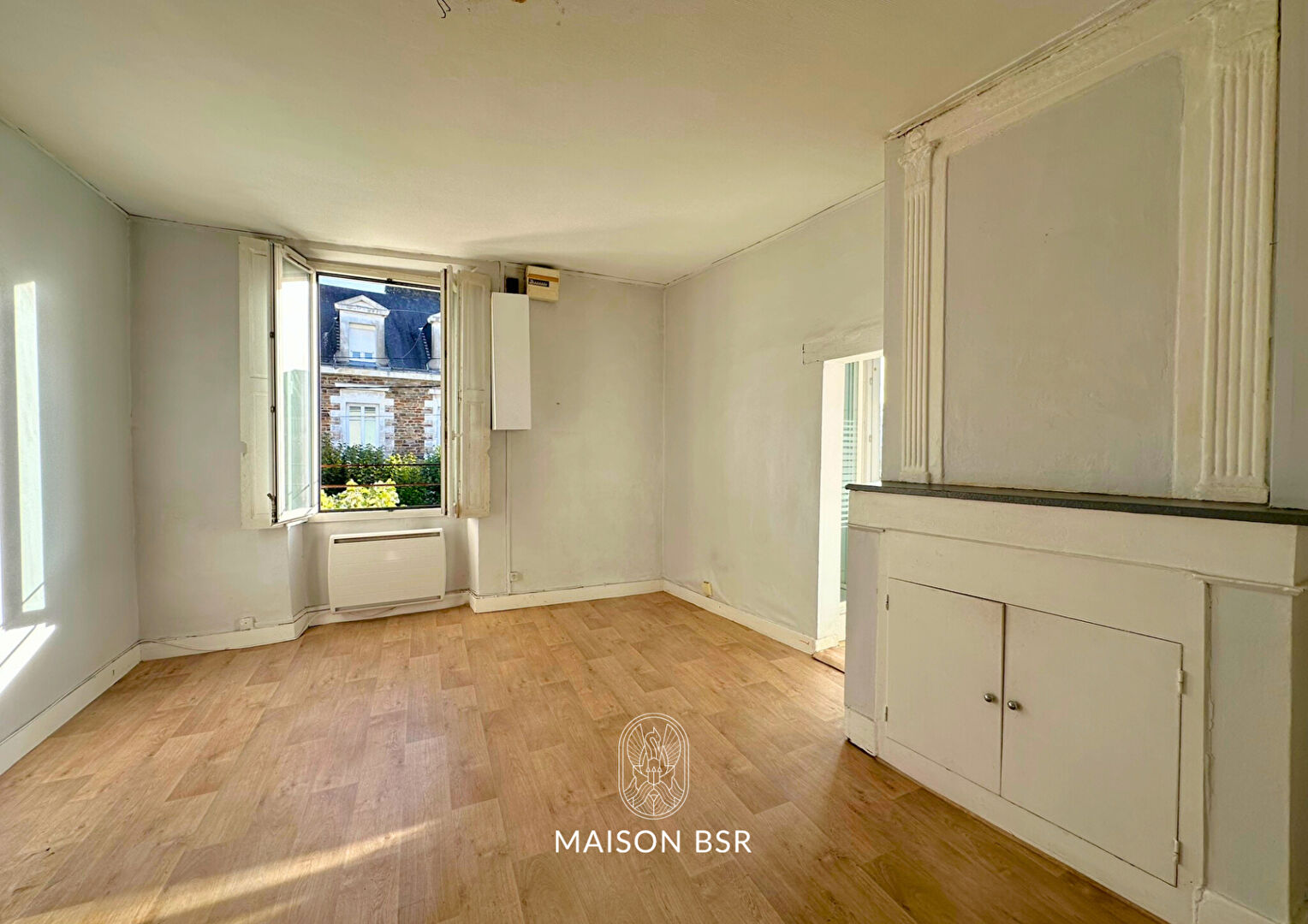 Appartement T1bis de 31 m2 A Rafraîchir