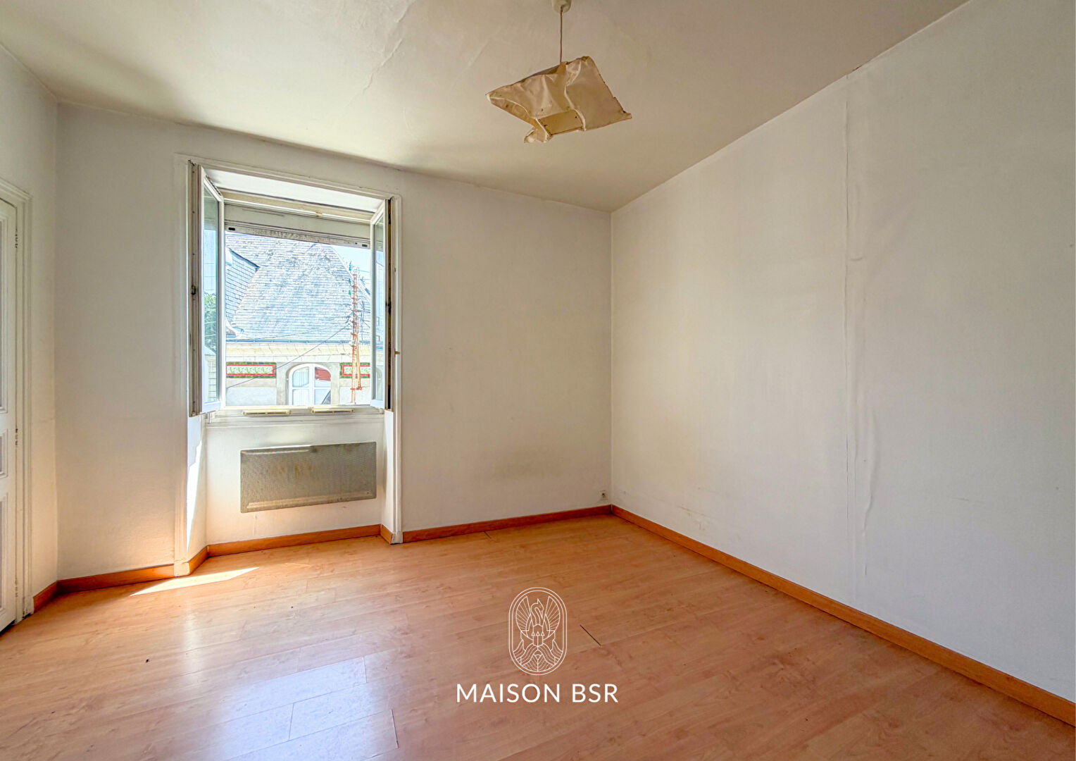 A vendre appartement Type 1bis à rénové de 24 m2 – Dernier étage – Lumineux