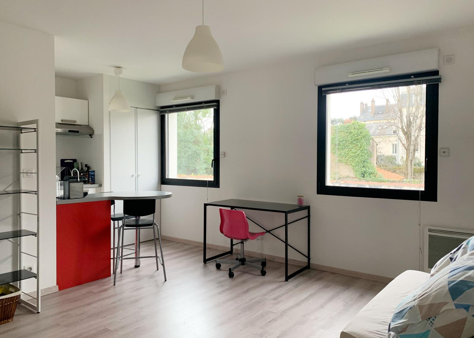 Cléo, grand studio meublé au calme à Nantes Quartier Saint Donatien