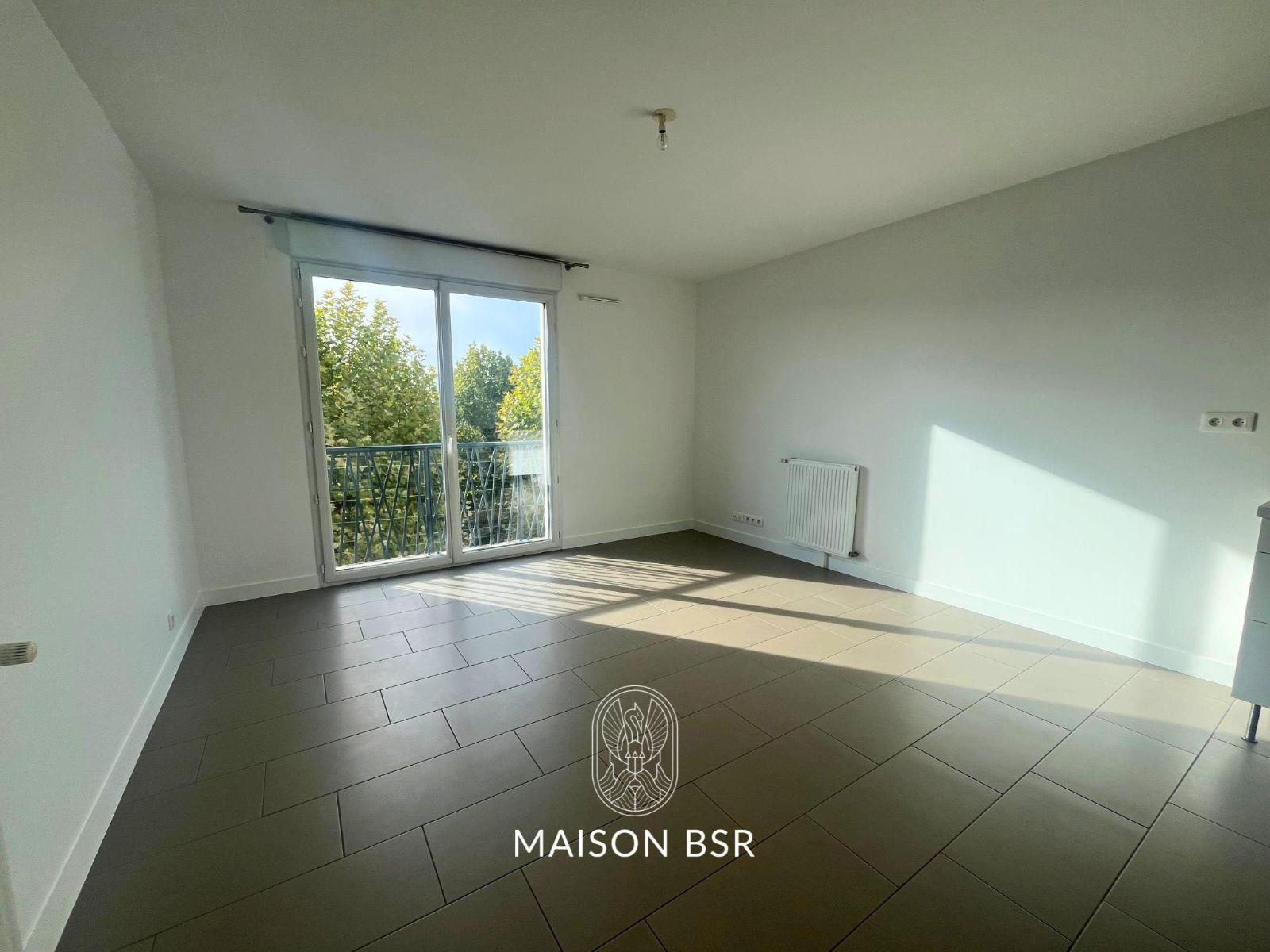 Arold, un appartement lumineux type 3 avec balcon – Nantes Quartier Procé